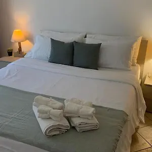 https://roux-apartament.it-romehotels.com