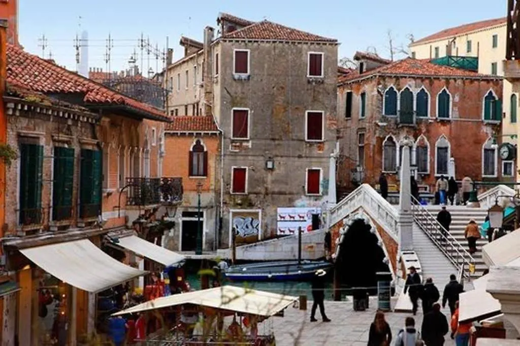 ANDREA Venice FLAT Mezzanine Floor 0*,  Italia