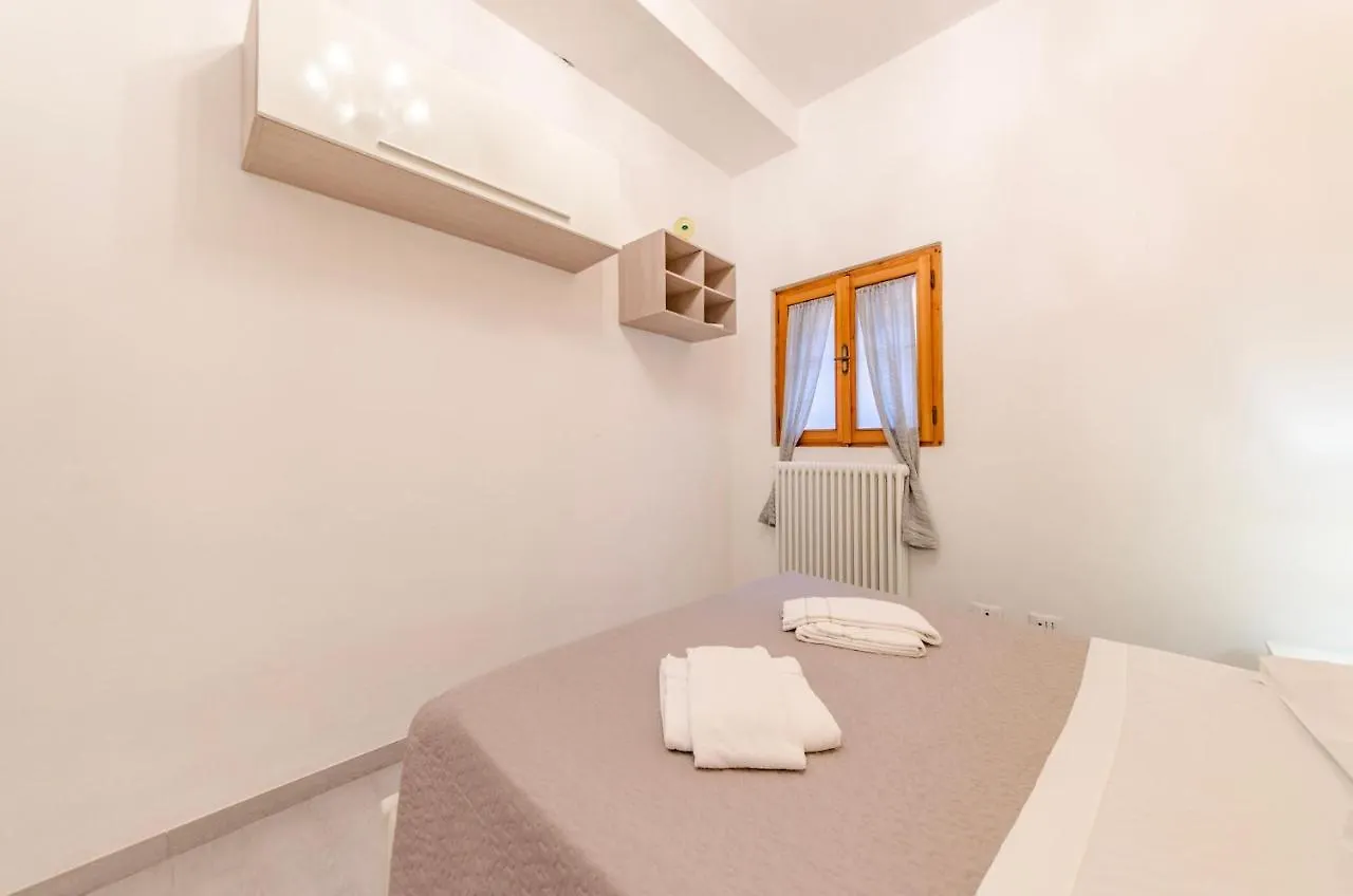 ANDREA Venice FLAT Mezzanine Floor Appartamento